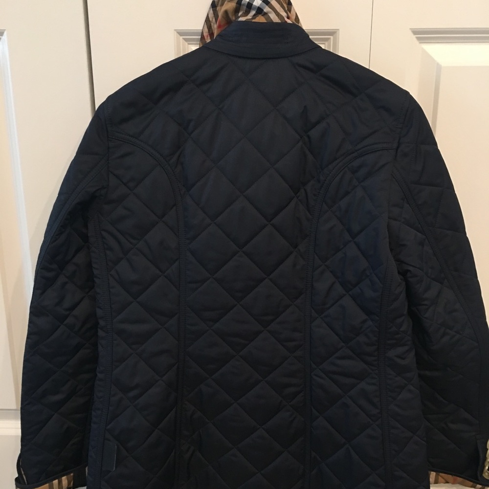 “Sold” !!!!!!!!!! Burberry Diamond Quilted Jacket - Picture 6 of 8